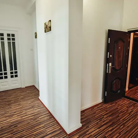 Apartment Queen Elizabeth *